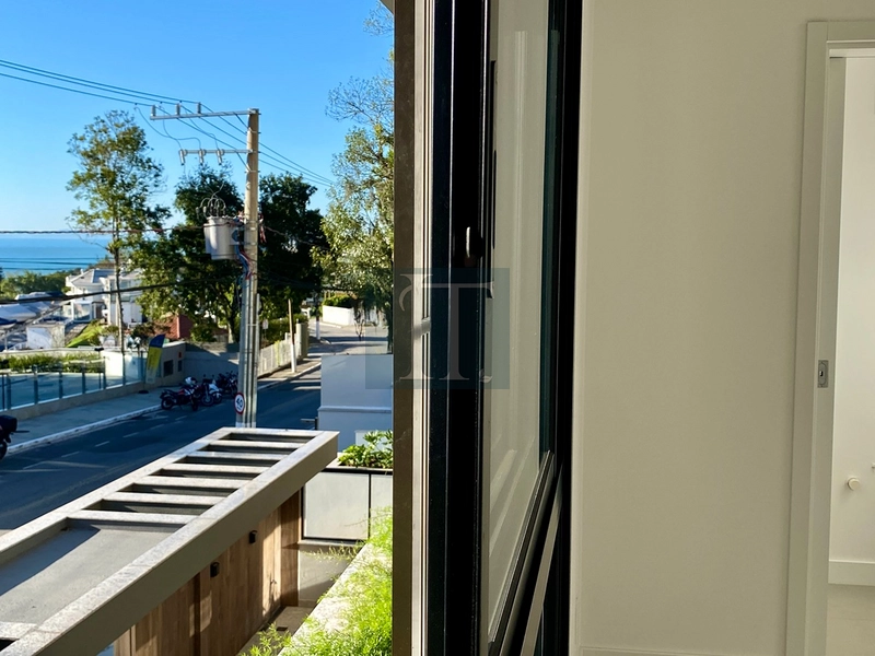 Apartamento Loft com 1 suíte à Venda em Jurerê – Florianópolis: 3ª foto da galeria de imagens do imóvel