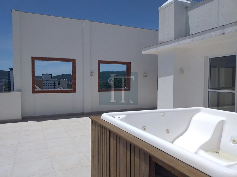 Cobertura plana com 3 quartos à venda na Agronômica : 3ª foto da galeria de imagens do imóvel