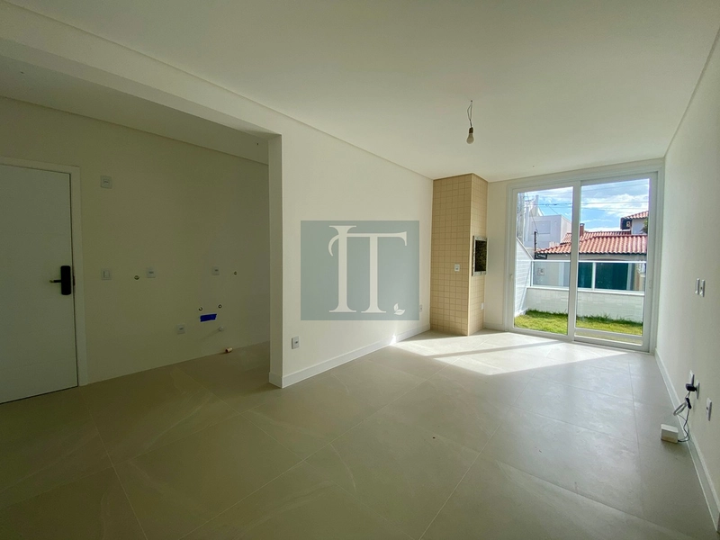 Apartamento Garden com 2 quartos à venda a 50 metros do mar na Cachoeira Bom Jesus : 2ª foto da galeria de imagens do imóvel