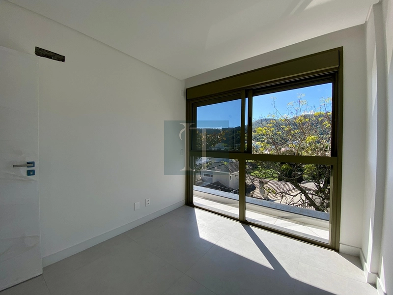 Apto com 2 suítes à venda em Jurerê : 14ª foto da galeria de imagens do imóvel