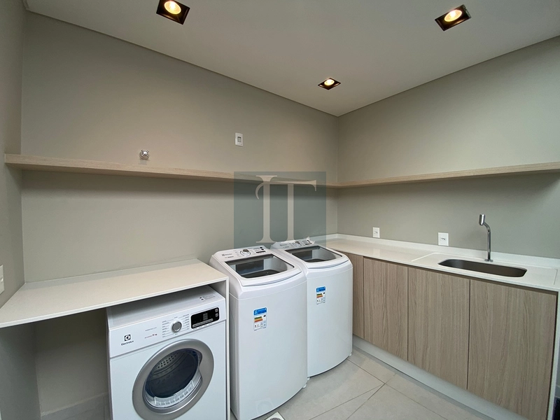 Apto com 2 suítes à venda em Jurerê : 48ª foto da galeria de imagens do imóvel