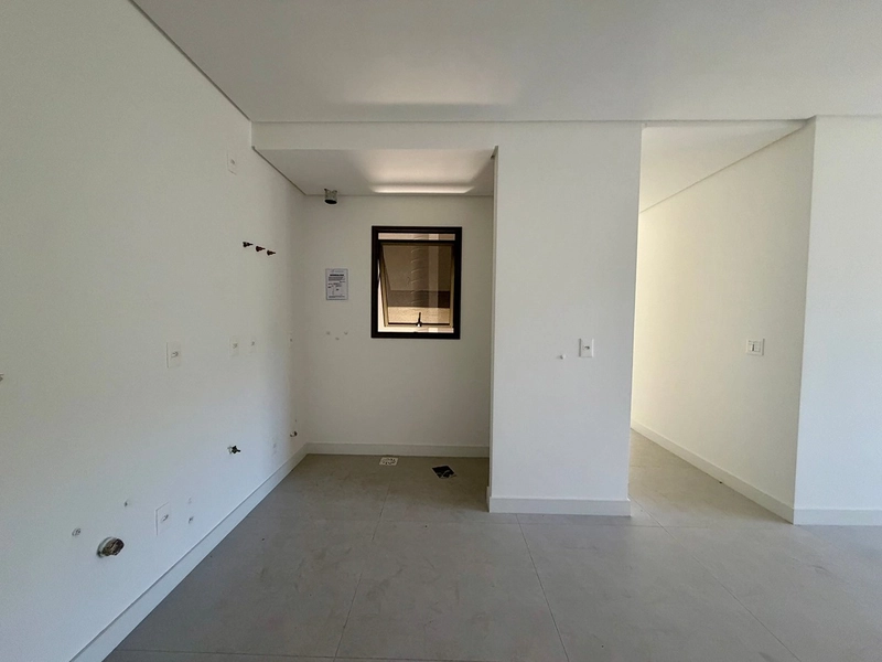 Apto com 2 Suítes à Venda em Jurerê, Florianópolis: 4ª foto da galeria de imagens do imóvel