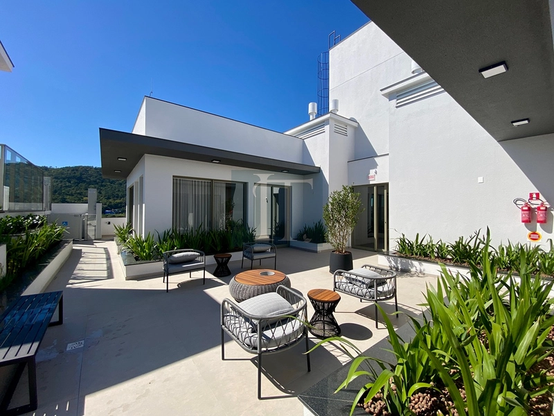 Apto com 2 suítes à venda em Jurerê : 31ª foto da galeria de imagens do imóvel