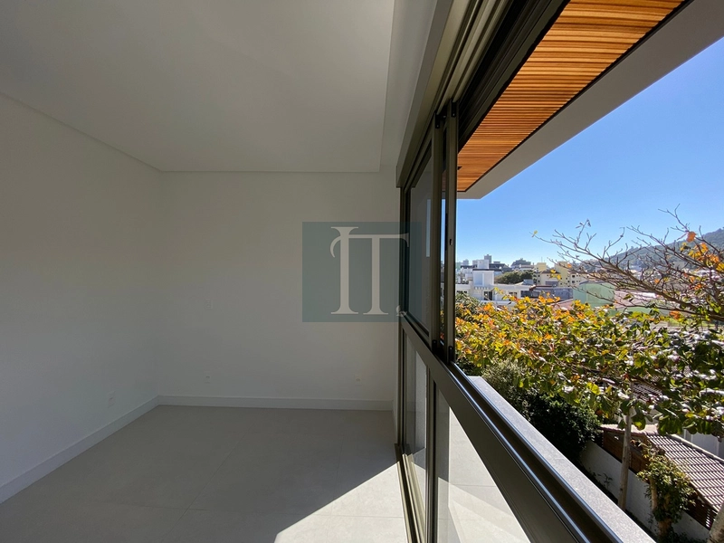 Apto com 2 suítes à venda em Jurerê : 23ª foto da galeria de imagens do imóvel