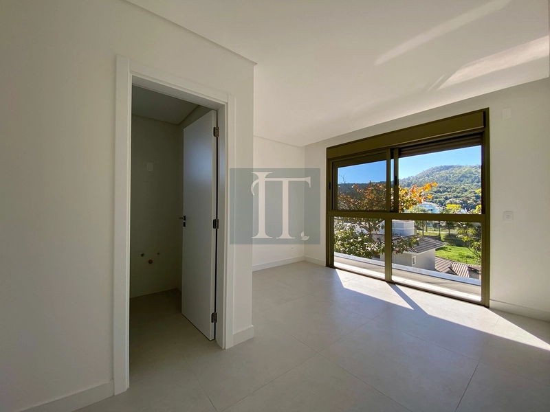 Apto com 2 suítes à venda em Jurerê : 18ª foto da galeria de imagens do imóvel