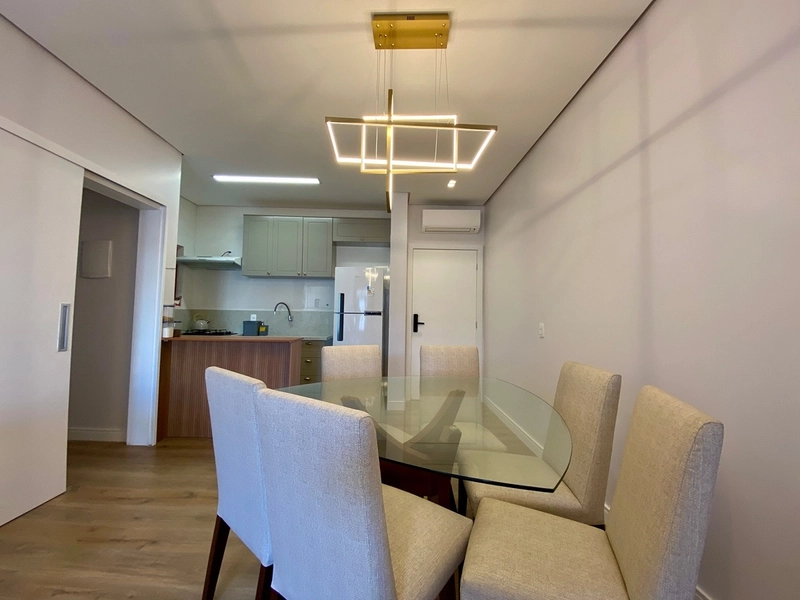 Apartamento à Venda na Praia Brava – 2 Suítes, 77m², a 50m do Mar: 8ª foto da galeria de imagens do imóvel