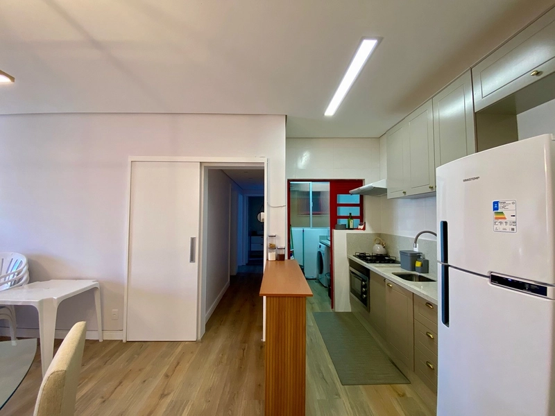 Apartamento à Venda na Praia Brava – 2 Suítes, 77m², a 50m do Mar: 9ª foto da galeria de imagens do imóvel
