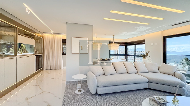 Apto com 4 suítes  com vista mar à venda em Jurerê : 10ª foto da galeria de imagens do imóvel