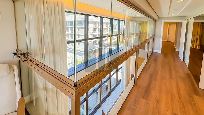 Apto com 4 suítes  com vista mar à venda em Jurerê : 23ª foto da galeria de imagens do imóvel