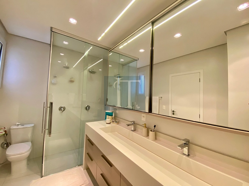 Apartamento duplex com 3 suítes à venda em Jurerê : 26ª foto da galeria de imagens do imóvel