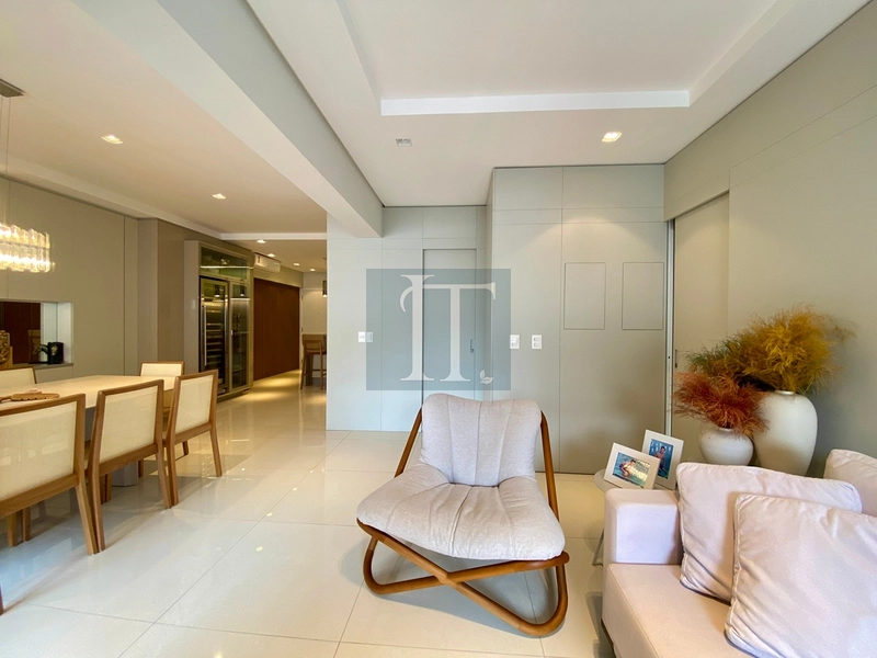 Apartamento duplex com 3 suítes à venda em Jurerê : 2ª foto da galeria de imagens do imóvel