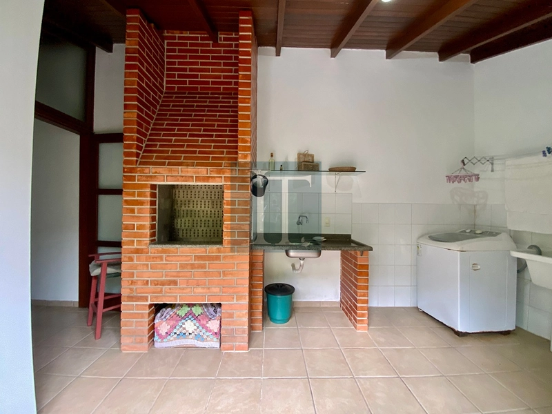 Casa 4 Dormitórios com Edícula em Canasvieiras, Florianópolis 180 m² construídos · 500 m do mar · Mobilada: 34ª foto da galeria de imagens do imóvel