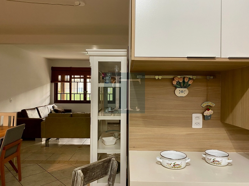 Casa 4 Dormitórios com Edícula em Canasvieiras, Florianópolis 180 m² construídos · 500 m do mar · Mobilada: 9ª foto da galeria de imagens do imóvel