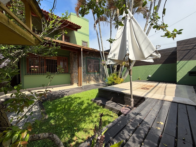 Casa com 4 dormitórios mobiliado  a 3 quadras do mar à venda em Canasvieiras - Florianópolis : 46ª foto da galeria de imagens do imóvel