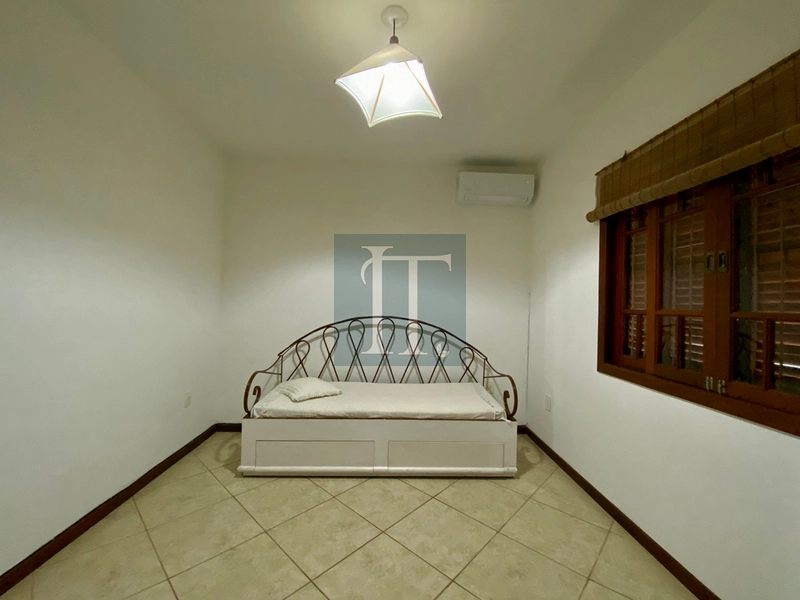Casa 4 Dormitórios com Edícula em Canasvieiras, Florianópolis 180 m² construídos · 500 m do mar · Mobilada: 19ª foto da galeria de imagens do imóvel
