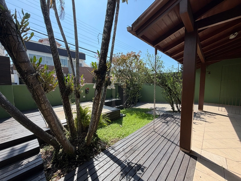 Casa com 4 dormitórios mobiliado  a 3 quadras do mar à venda em Canasvieiras - Florianópolis : 45ª foto da galeria de imagens do imóvel