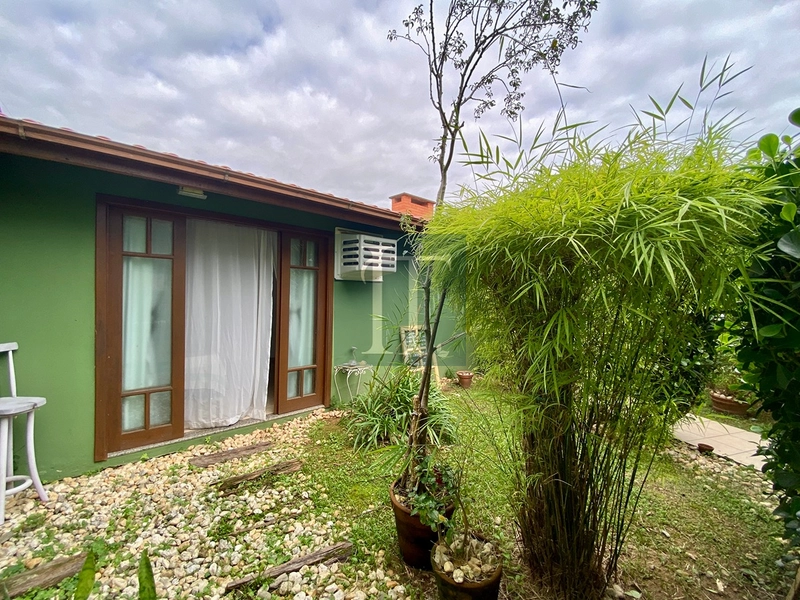 Casa 4 Dormitórios com Edícula em Canasvieiras, Florianópolis 180 m² construídos · 500 m do mar · Mobilada: 30ª foto da galeria de imagens do imóvel