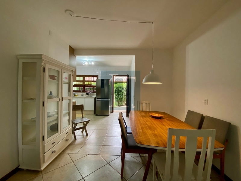 Casa 4 Dormitórios com Edícula em Canasvieiras, Florianópolis 180 m² construídos · 500 m do mar · Mobilada: 7ª foto da galeria de imagens do imóvel