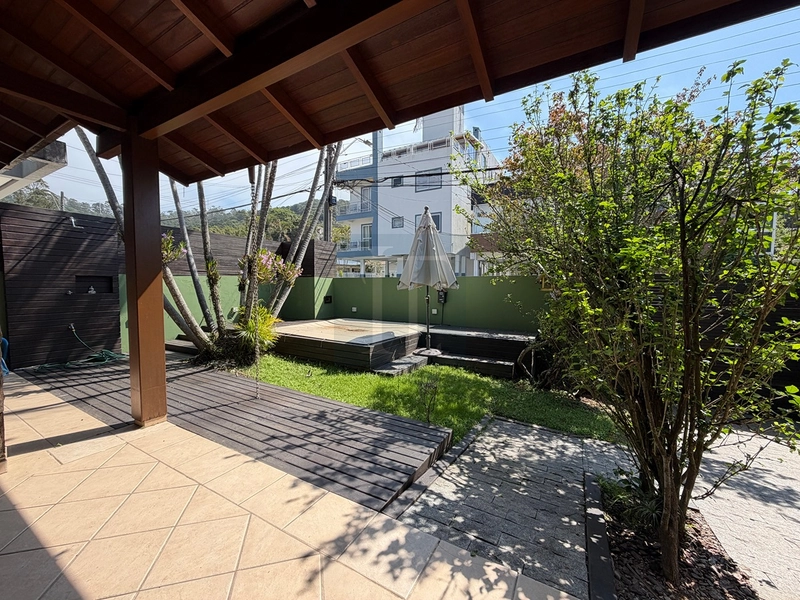Casa com 4 dormitórios mobiliado  a 3 quadras do mar à venda em Canasvieiras - Florianópolis : 42ª foto da galeria de imagens do imóvel