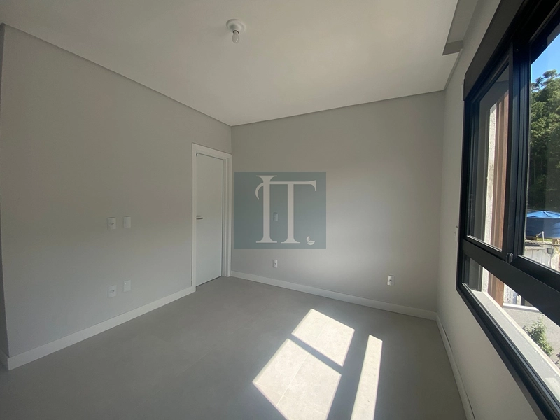 Apartamento 2 domritórios sendo 1 suítes em Canasvieiras - Florianópolis : 10ª foto da galeria de imagens do imóvel