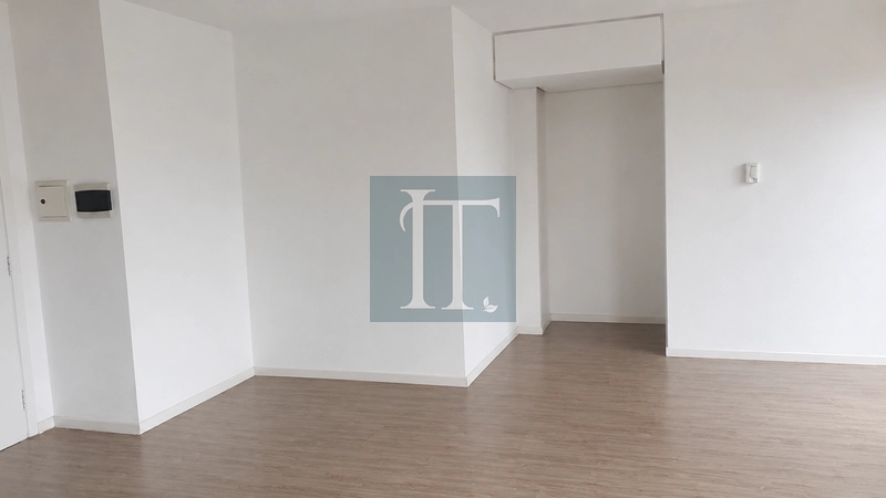 Sala comercial no Top Tower, no Centro de Florianópolis: 2ª foto da galeria de imagens do imóvel