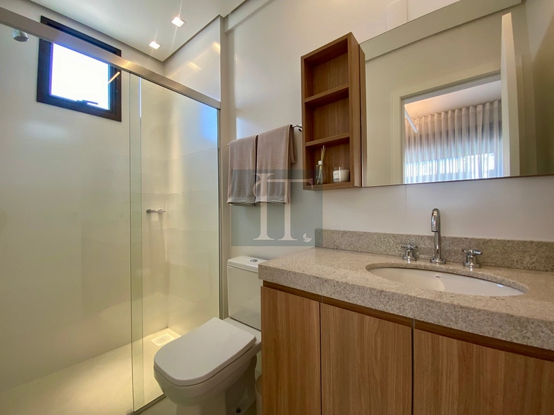 Apartamento  à venda em condomínio pé na areia em Canasvieiras : 19ª foto da galeria de imagens do imóvel
