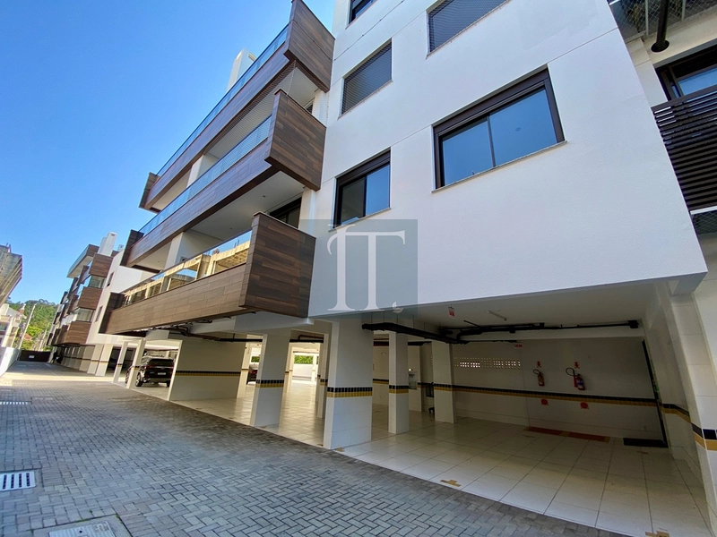 Apartamento  à venda em condomínio pé na areia em Canasvieiras : 31ª foto da galeria de imagens do imóvel