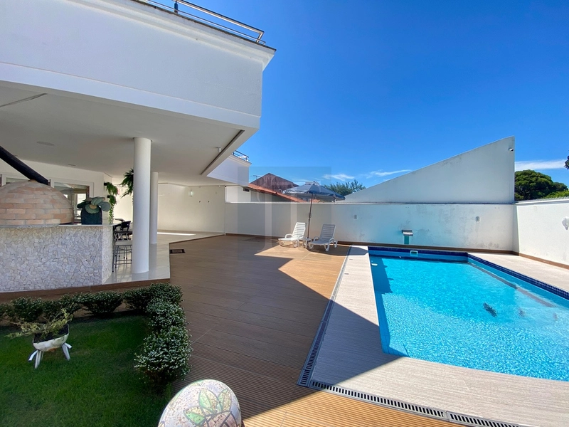 Casa com 4 suítes , 6 vagas , com 834 m² de área total à venda em Jurerê - Florianópolis : 22ª foto da galeria de imagens do imóvel
