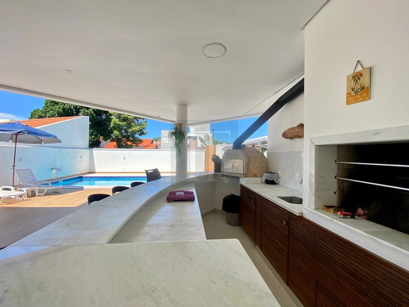 Casa com 4 suítes , 6 vagas , com 834 m² de área total à venda em Jurerê - Florianópolis : 21ª foto da galeria de imagens do imóvel