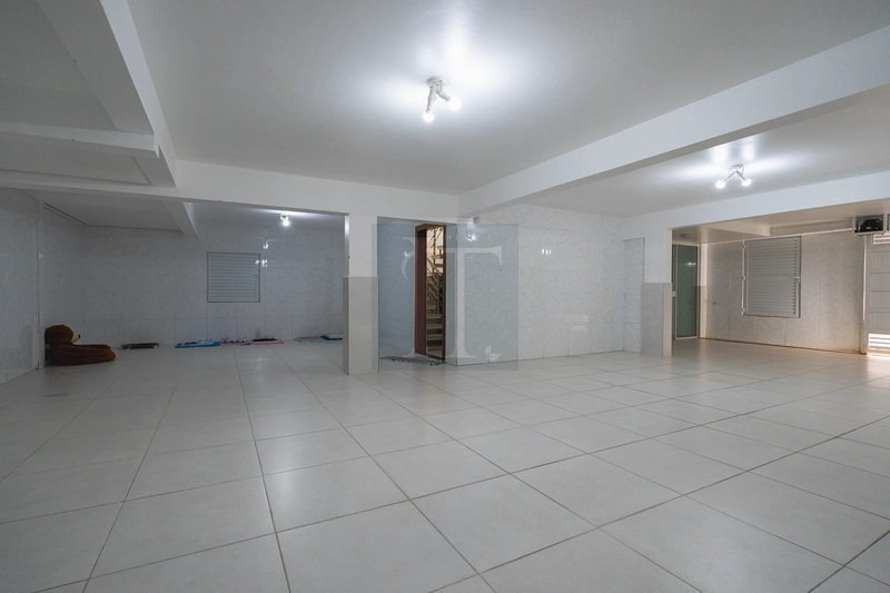 Casa com 4 suítes , 6 vagas , com 834 m² de área total à venda em Jurerê - Florianópolis : 40ª foto da galeria de imagens do imóvel