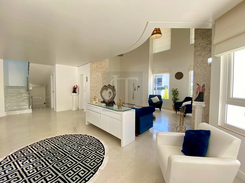 Casa com 4 suítes , 6 vagas , com 834 m² de área total à venda em Jurerê - Florianópolis : 14ª foto da galeria de imagens do imóvel