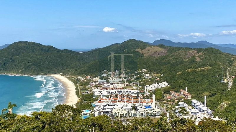  Azzure Home Club | O Último Tesouro da Praia Brava: 3ª foto da galeria de imagens do imóvel