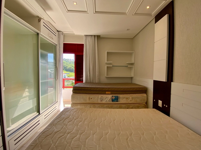 Apartamento à Venda na Praia Brava – 2 Suítes, 77m², a 50m do Mar: 20ª foto da galeria de imagens do imóvel