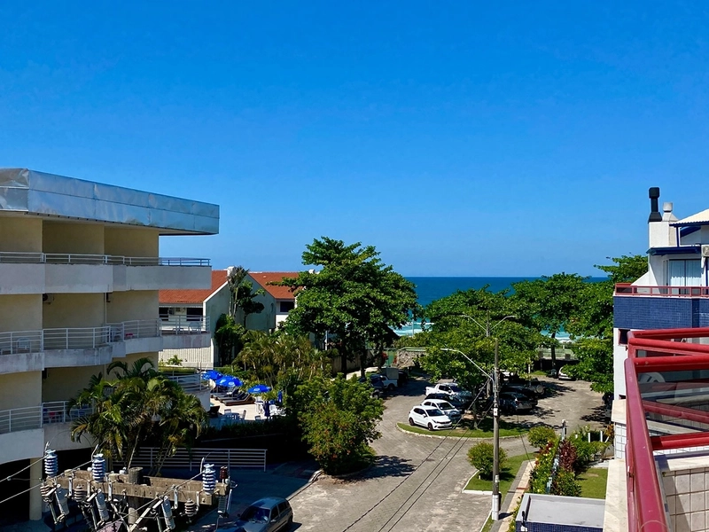 Apartamento à Venda na Praia Brava – 2 Suítes, 77m², a 50m do Mar: 1ª foto da galeria de imagens do imóvel