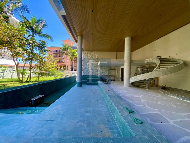 Apartamento 2 suítes à venda perto do mar em Jurerê - Florianópolis: 16ª foto da galeria de imagens do imóvel