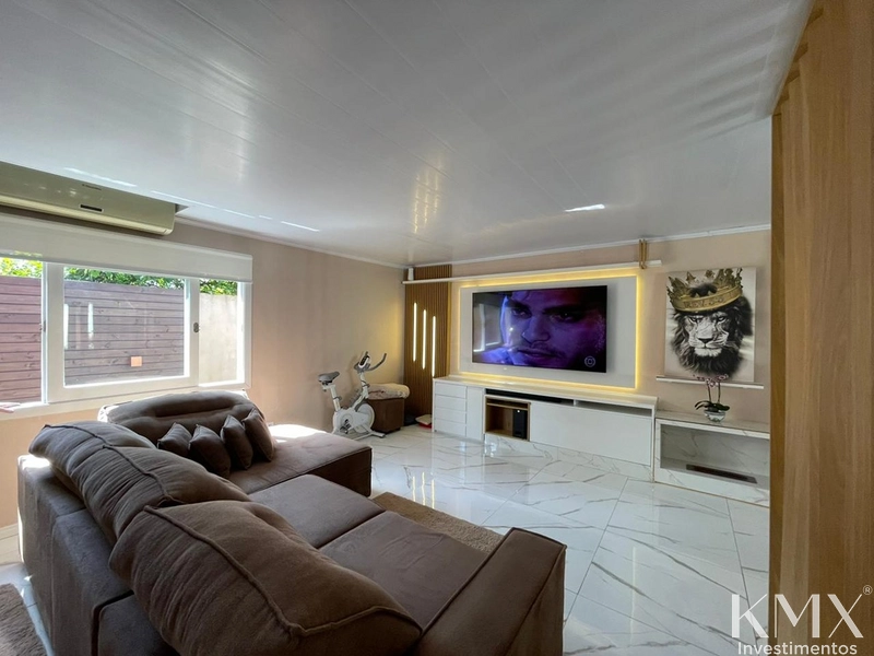 CASA COMPLETA COM ANEXO, PISCINA E ESPAÇO GOURMET 🏡✨: 4ª foto da galeria de imagens do imóvel