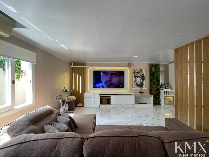 CASA COMPLETA COM ANEXO, PISCINA E ESPAÇO GOURMET 🏡✨: 2ª foto da galeria de imagens do imóvel