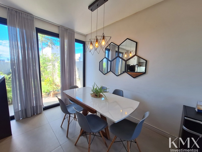 CASA À VENDA NO CONDOMÍNIO SANTORINI✨: 5ª foto da galeria de imagens do imóvel