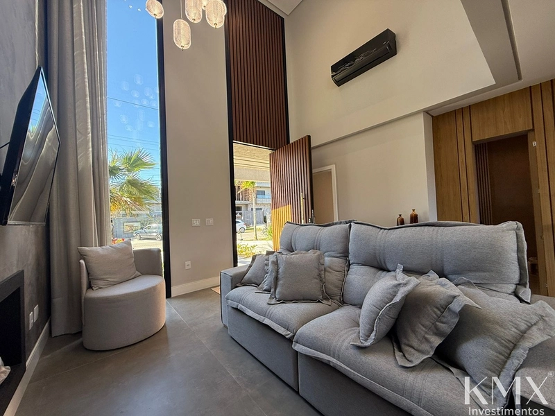 🏡✨ SOBRADO À VENDA NO CONDOMÍNIO SUNSET: 4ª foto da galeria de imagens do imóvel