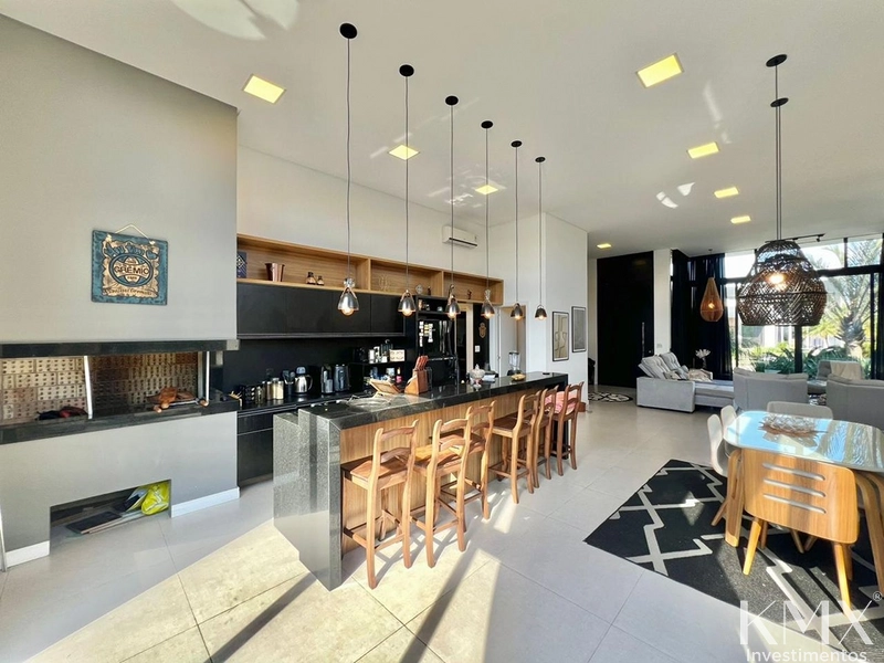 🏡✨ CASA À VENDA NO CONDOMÍNIO DUBAI: 3ª foto da galeria de imagens do imóvel