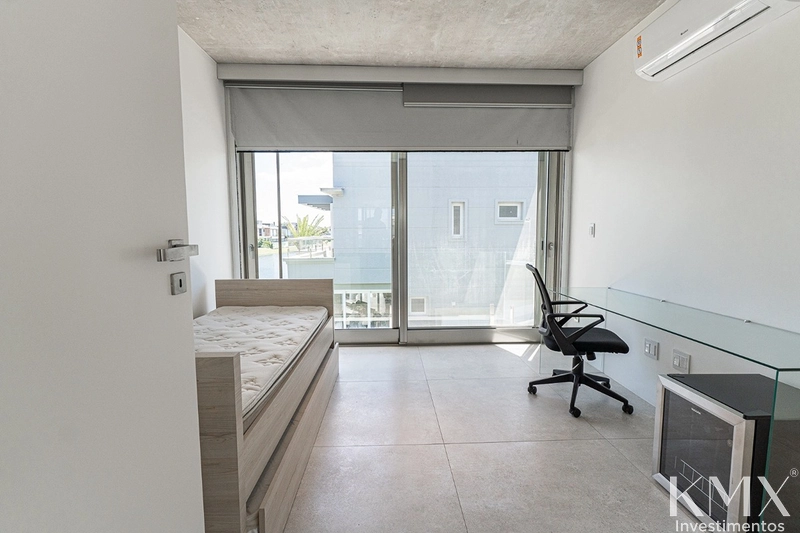 🏡✨ SOBRADO À VENDA NO CONDOMÍNIO ENSEADA LAGOS: 4ª foto da galeria de imagens do imóvel