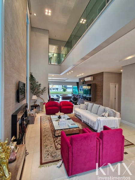 🌊 Sobrado Beira-Lago no Condomínio Enseada – Quadra A: 7ª foto da galeria de imagens do imóvel