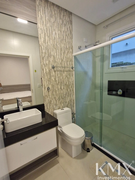 🌊 Sobrado Beira-Lago no Condomínio Enseada – Quadra A: 38ª foto da galeria de imagens do imóvel