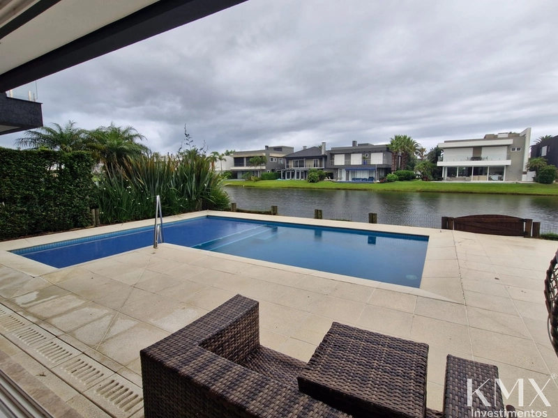 🌊 Sobrado Beira-Lago no Condomínio Enseada – Quadra A: 22ª foto da galeria de imagens do imóvel