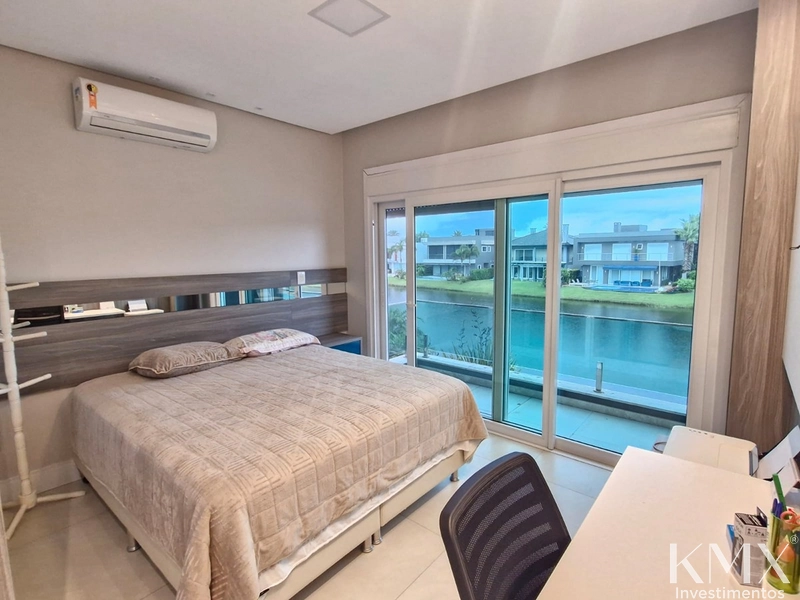 🌊 Sobrado Beira-Lago no Condomínio Enseada – Quadra A: 36ª foto da galeria de imagens do imóvel