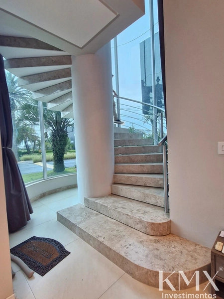 🌊 Sobrado Beira-Lago no Condomínio Enseada – Quadra A: 10ª foto da galeria de imagens do imóvel