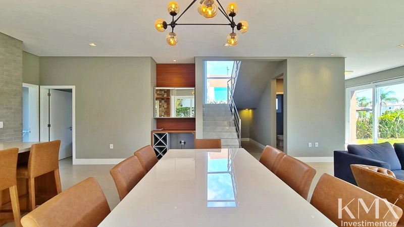 🏡✨ SOBRADO À VENDA NO CONDOMÍNIO CAPÃO ILHAS RESORT: 5ª foto da galeria de imagens do imóvel