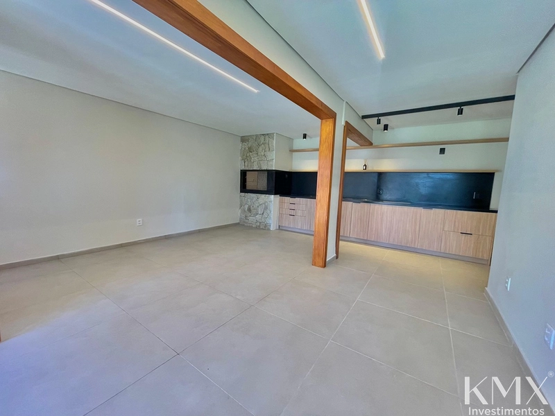 🏡✨ CASA MODERNA E PRONTA PARA MORAR COM EXCELENTE LOCALIZAÇÃO ✨🏡: 8ª foto da galeria de imagens do imóvel