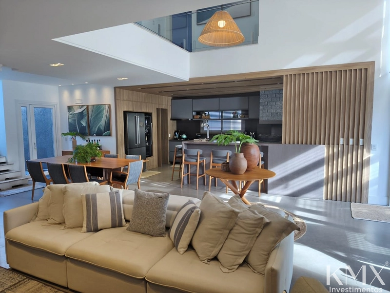 🏡✨ CASA À VENDA NO CONDOMÍNIO LA PLAGE: 2ª foto da galeria de imagens do imóvel