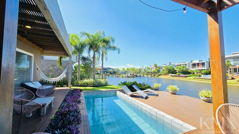 Sobrado, Malibú, Xangri-Lá: 24ª foto da galeria de imagens do imóvel